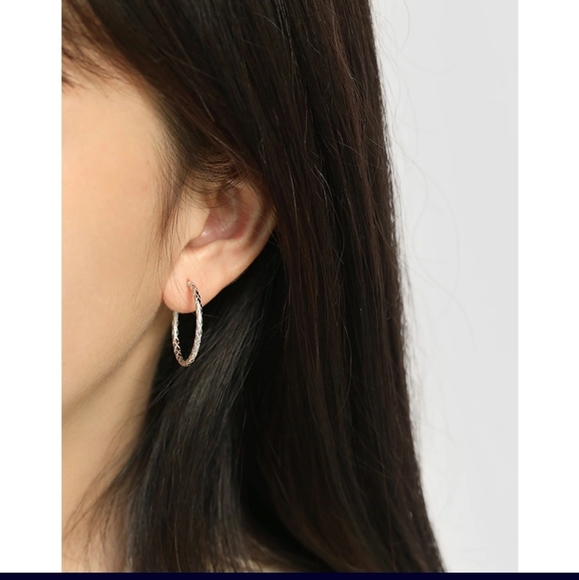 Beautiful 925 Sterling Silver Earrings for Every Occasion - Picture 1 of 3